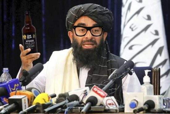După ce au interzis bărbieritul, talibanii nu mai permit decât berea artizanală