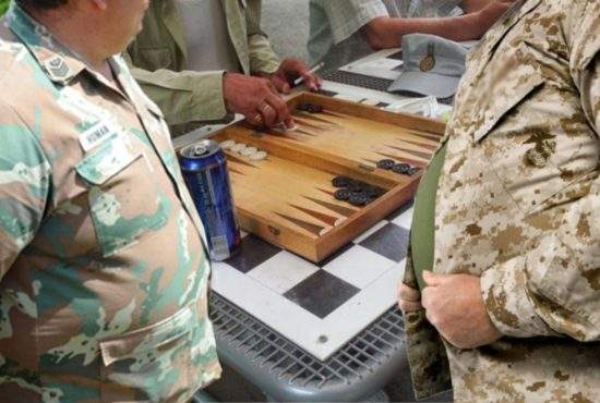 Exerciţiu militar fără precedent! 7.000 de generali joacă table în Cişmigiu