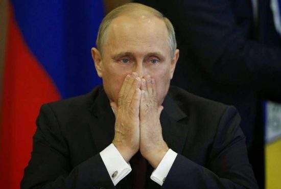 Vladimir Putin a aruncat bradul pe geam cu patru generali în el