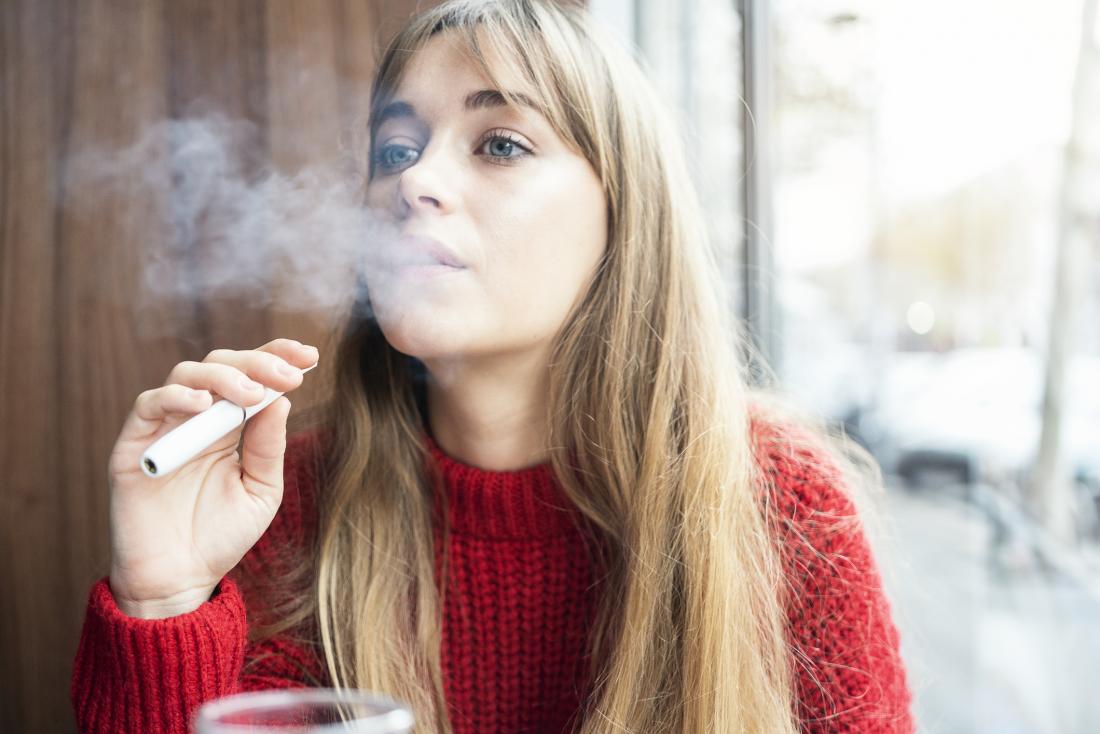 Ciorap şi ciorap mentolat rămân cele mai populare arome de ţigară electronică