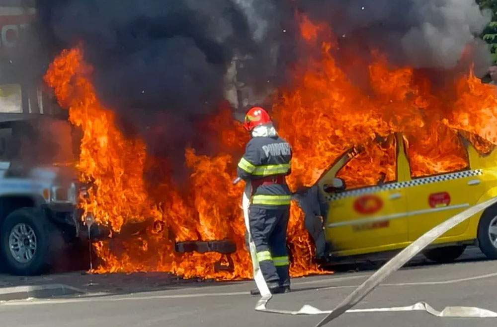 Un taximetrist a ales să-și dea foc la mașină decât să accepte o cursă de 10 lei