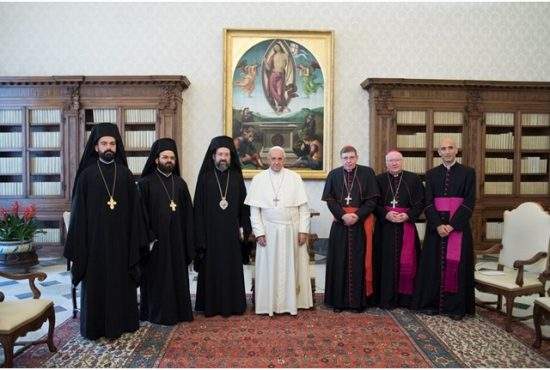 România trimite o delegație la Vatican ca să afle ce naiba sunt Rusaliile