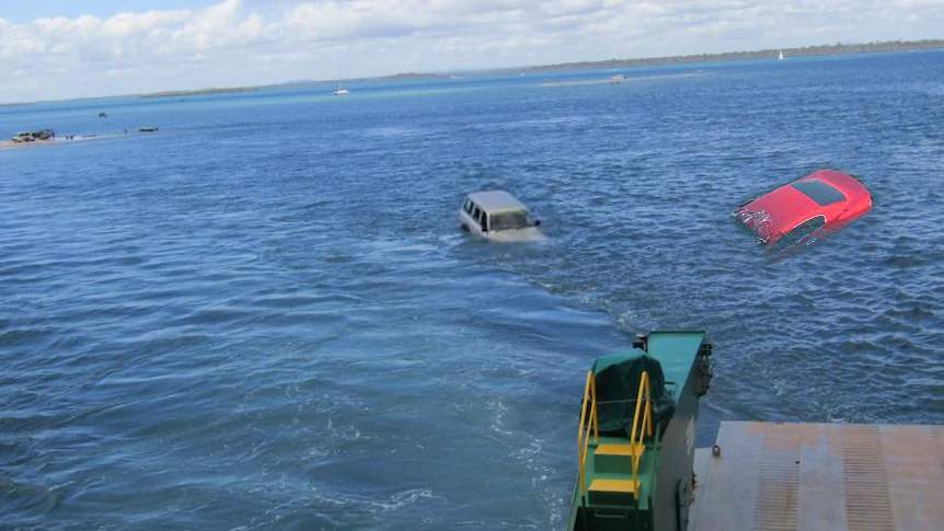 O femeie care încerca să intre pe feribotul de Thasos a împins în mare 7 mașini