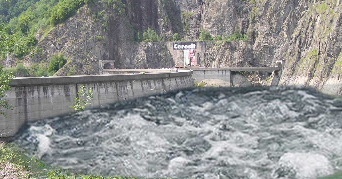 Beneficiile caniculei! Lacul Vidraru a devenit cel mai mare jacuzzi din lume