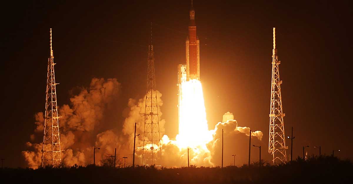 Românii primesc liber o lună, ca să serbeze lansarea rachetei Artemis spre Lună