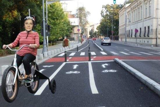 Ca să evite alte dosare penale, Lia Bugnar și-a pus roți ajutătoare la bicicletă
