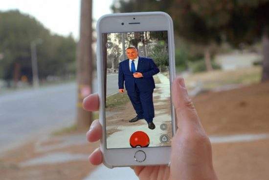 Premierul Ciucă a fost capturat de niște copii în Coreea, că au crezut că e pokemon