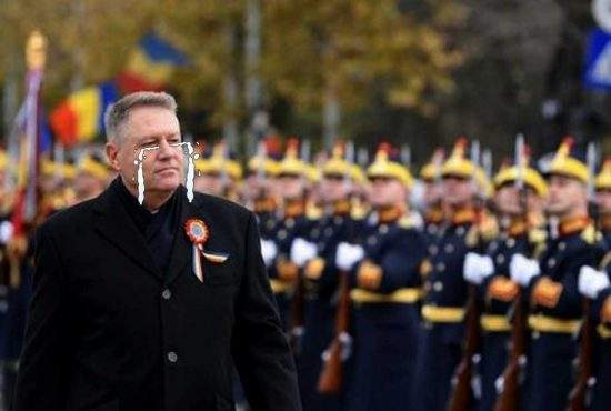 1 Decembrie, singura zi liberă din an în care Iohannis rămâne în București