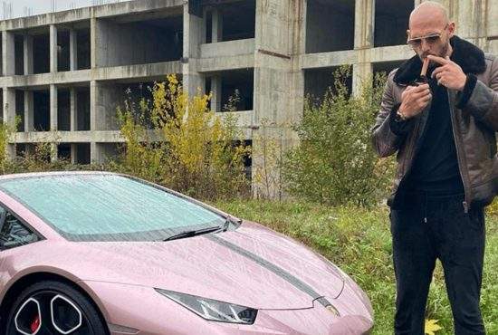 Andrew Tate scos din arest, că polițiștii nu știau cum să-i pornească Lamborghini-ul