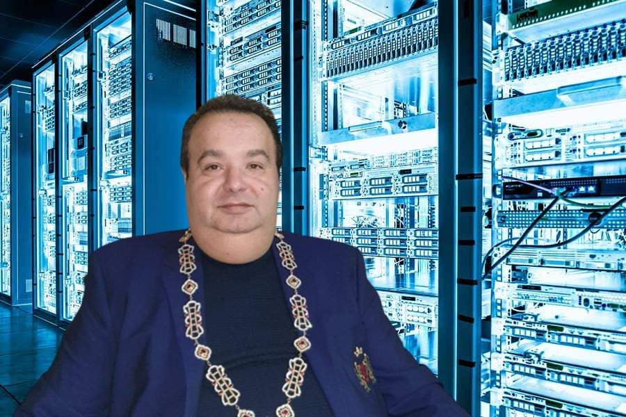 Familia Cioabă a lansat un AI numit Regele Internațional al Inteligenței
