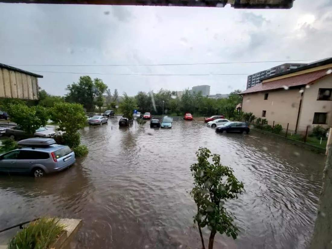 Inundaţii la Cluj. Un proprietar cere deja chirie dublă pentru „vedere la mare“