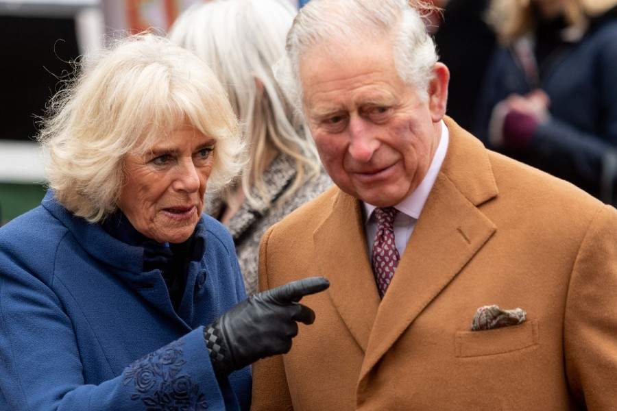 Camilla, furioasă pe Charles: Cine dracu` e România asta de te tot duci pe la ea?