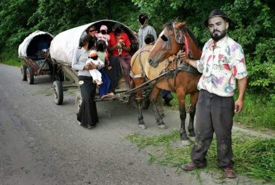 Jador se lasă de cântat, că se câștigă mai bine din ”Fiare vechi loooom”