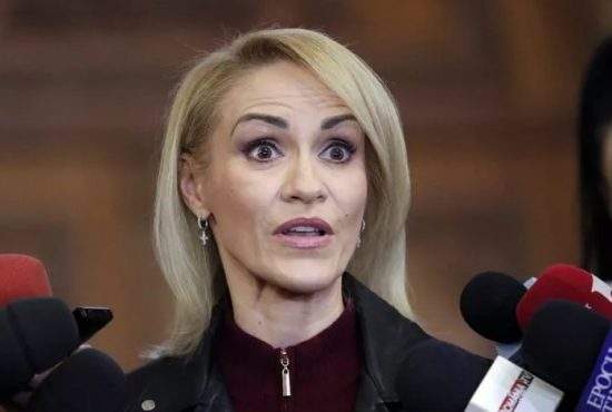 Firea susţine că habar n-avea că bărbatu-său e primar la Voluntari