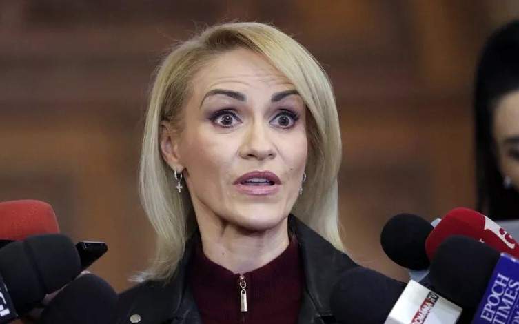 Firea susţine că habar n-avea că bărbatu-său e primar la Voluntari