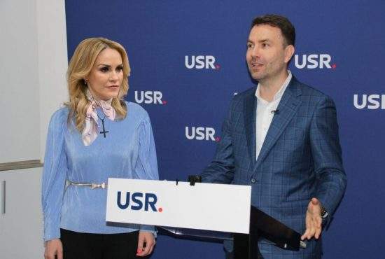 Gabi Firea s-a înscris în USR, măcar să-și ia mu*e unu’ de-al lor