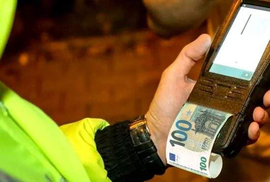 Criminalul din 2 Mai fost lăsat liber după ce aparatul Șpagotest a arătat 100 de euro