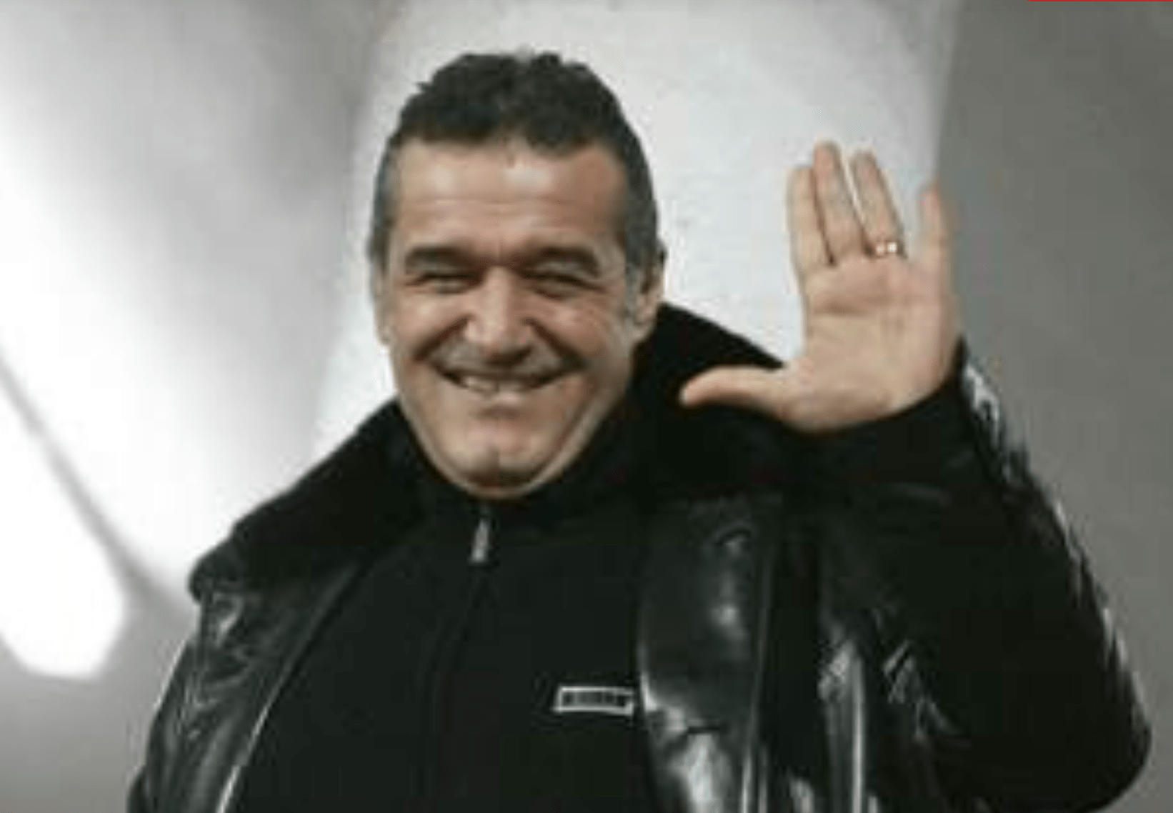 Jucătorii lui Becali au voie sex o singură dată pe săptămână, în rest le face el laba