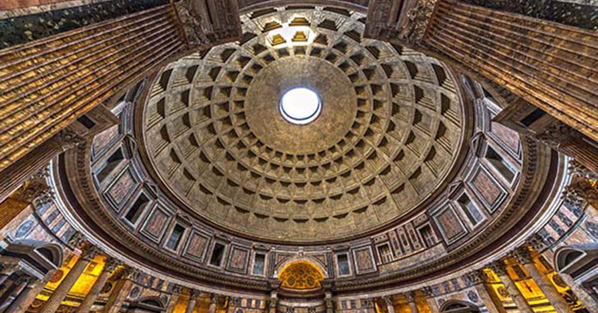 Un Dorel român din Italia a astupat cu polistiren gaura din plafonul Pantheonului