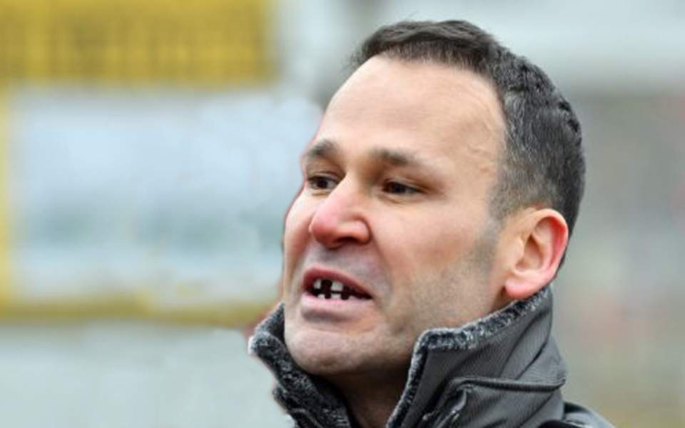 Robert Negoiță a rămas fără cinci dinți după ce s-a bulgărit cu borduri