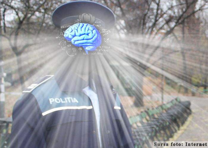 PREMIERĂ. Un poliţist a învăţat să citească şi acum arestează oameni pentru postări pe FB