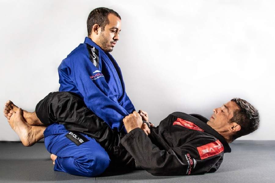 Român dat afară de la jiu-jitsu brazilian pentru că s-a dus neepilat la antrenamente