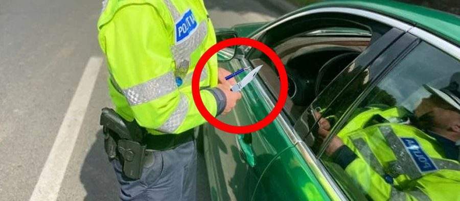 Polițist filmat când ascute un pix cu briceagul ca să scrie procesul verbal