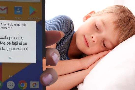 Un român a dat șpagă la RoAlert să dea alarma zilnic la 6:00 ca să se trezească copiii pentru școală