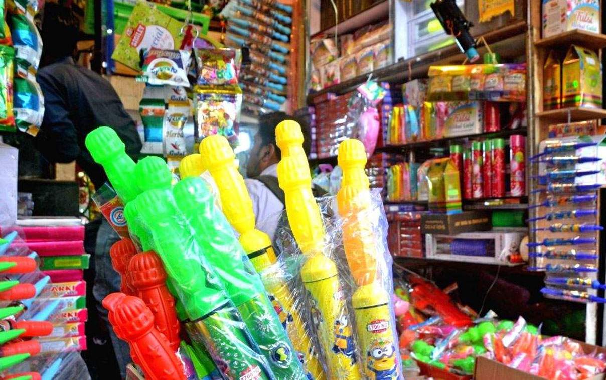 „Ne bagă ăştia în război!” O filmare cu pistoalele cu apă din Jumbo stârneşte panică pe Tiktok
