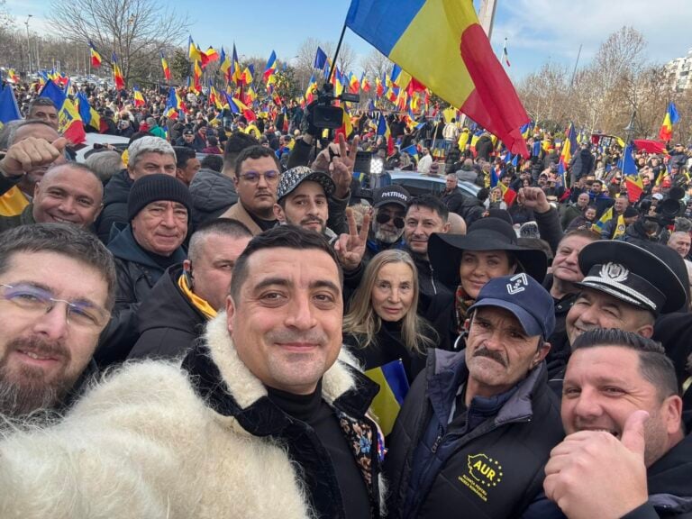 Miracol pe TikTok! Mai mulți fani Simion și-au unit forțele și au obținut un neuron