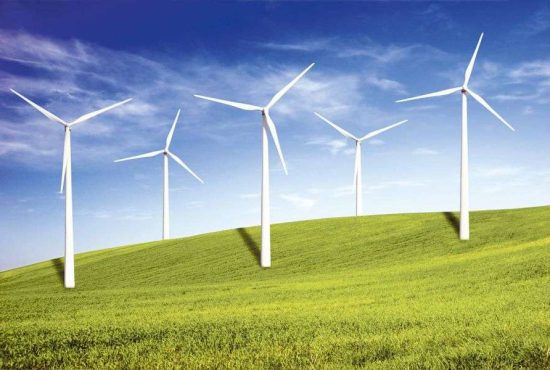 7 motive pentru care eolienele sunt mai bune decât panourile solare