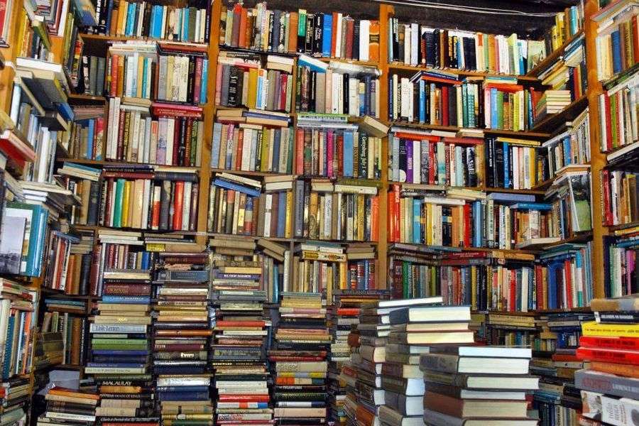 7 lucruri despre anticariatele românești