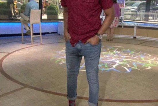 7 lucruri pe care le spune despre un bărbat ținutul mâinilor în buzunar