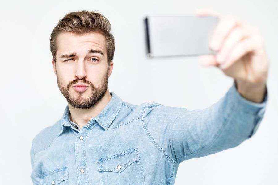 7 indicii că iubitul tău este de fapt narcisist