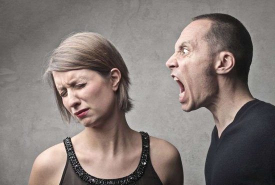 7 moduri inedite în care îi poți arăta că o urăști