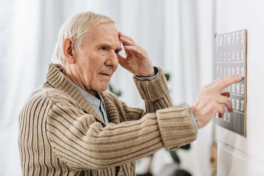 7 metode prin care poți susține o persoană care prezintă semne de demență