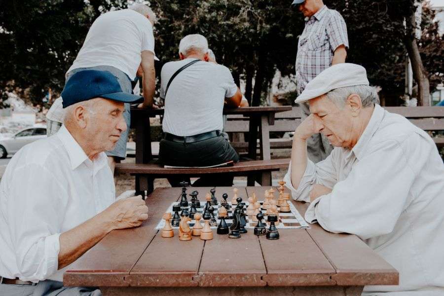 7 metode recomandate ca să te pregătești pentru bătrânețe