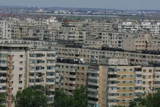 7 dovezi clare că e mai bine să stai la bloc decât la casă