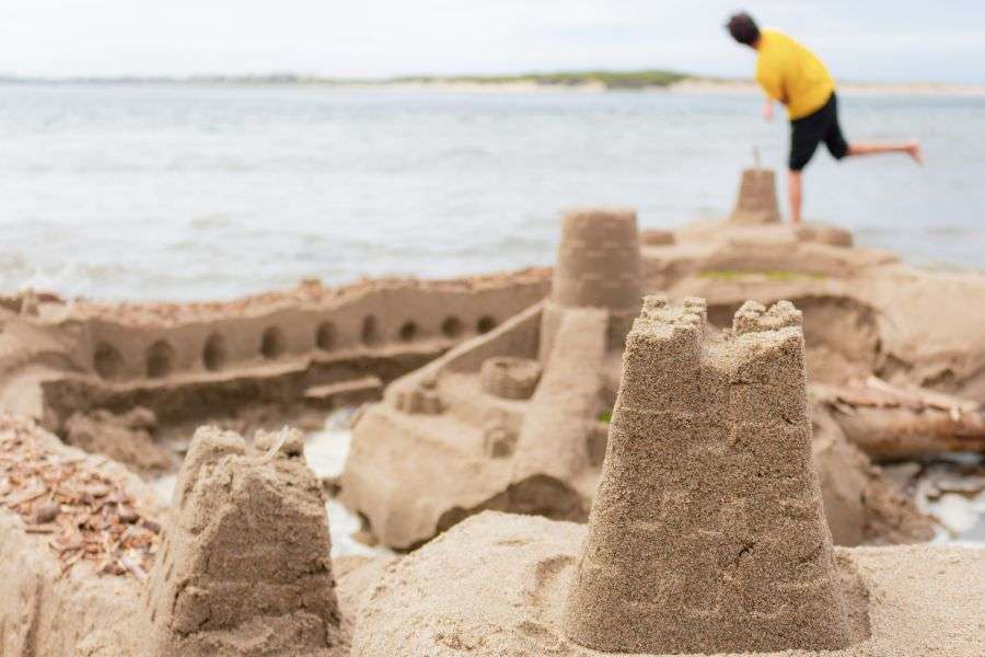 7 paşi pentru un castel de nisip perfect