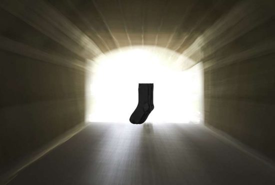 7 indicii că ai fost o pereche de ciorapi într-o viață anterioară