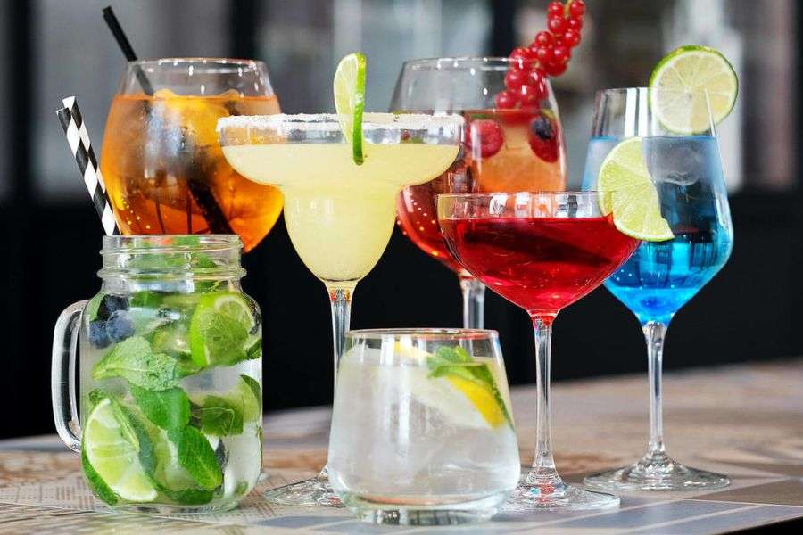 7 cocktailuri tradiționale românești