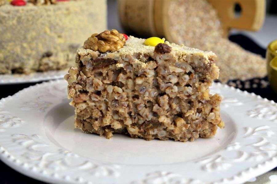 7 lucruri despre colivă, desertul preferat al românilor