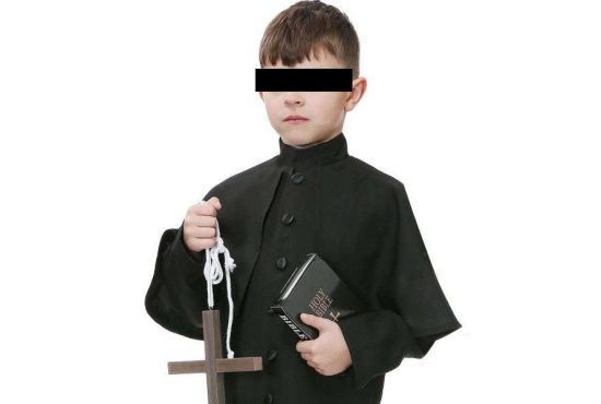 7 indicii că fiul tău ar putea ajunge preot