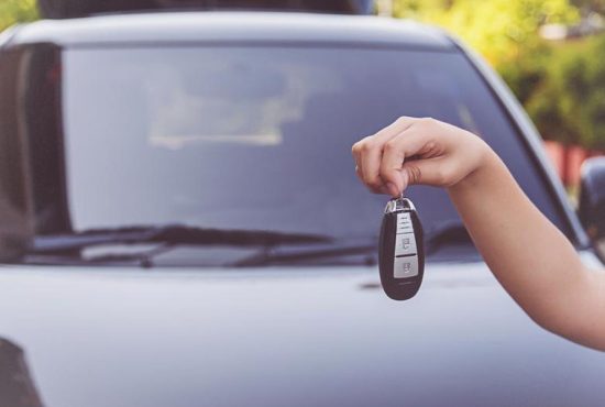 7 indicii că fiul tău ar putea ajunge samsar