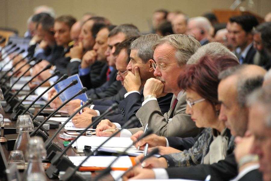 7 metode de pregătire pentru o carieră în Ministerul de Externe