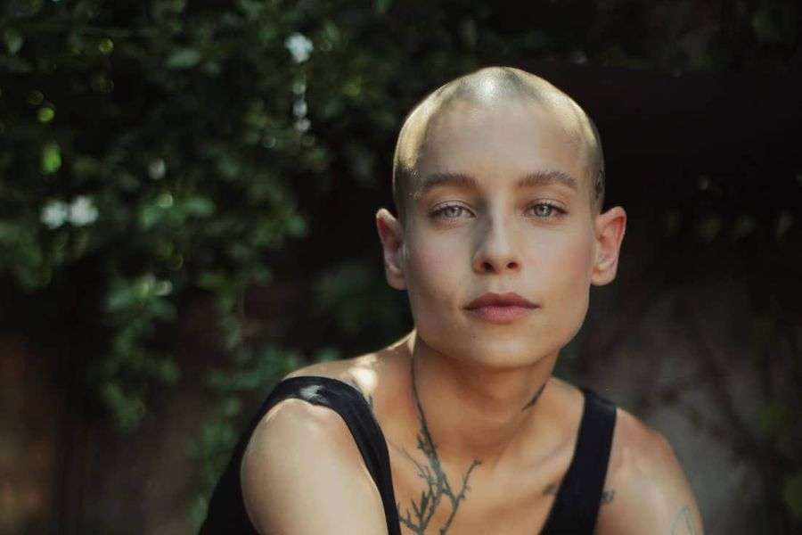 7 avantaje evidente ale unei femei cu chelie