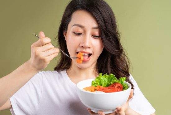 Confirmat științific: Dacă partenera ta nu e la dietă, nu te mai iubește