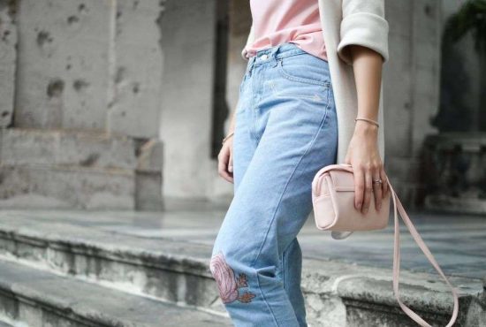 7 lucruri pe care bărbaţii îşi imaginează că le au femeile în geantă