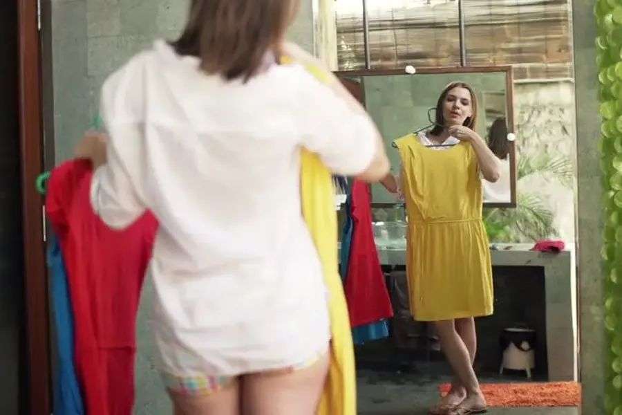 7 indicii că rochia te face să pari mai grasă