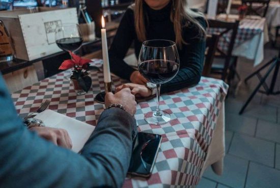 7 indicii că o femeie vrea să facă sex de la prima întâlnire